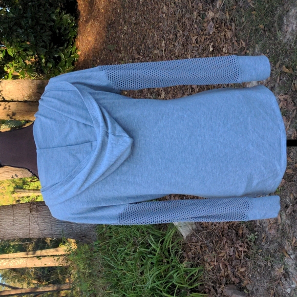 RBX Gray Hoodie with Kangaroo Pocket & Mesh Sleeves NWOT - Picture 7 of 10